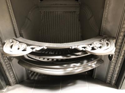 Antique Victorian arched insert - grate